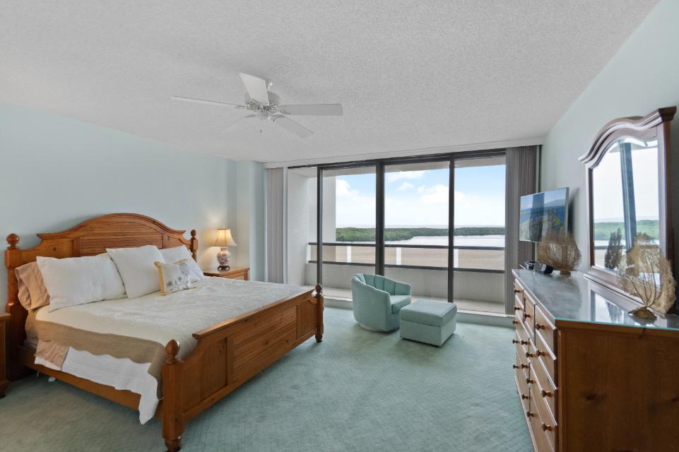 OLD PORT COVE LAKE POINT - Residential Lease