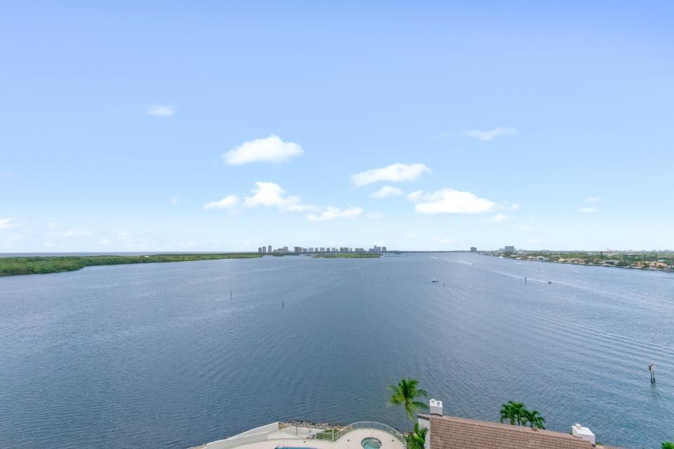 OLD PORT COVE LAKE POINT - Residential Lease