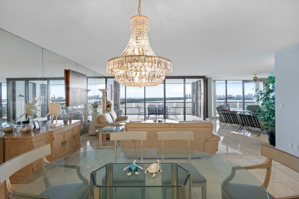 OLD PORT COVE LAKE POINT - Residential Lease