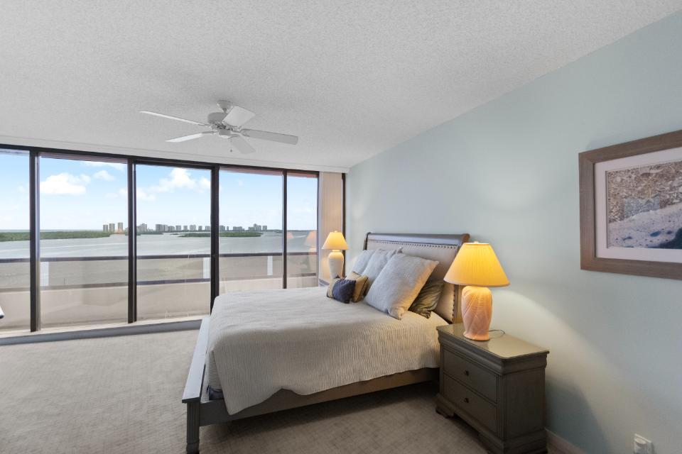 OLD PORT COVE LAKE POINT - Residential Lease