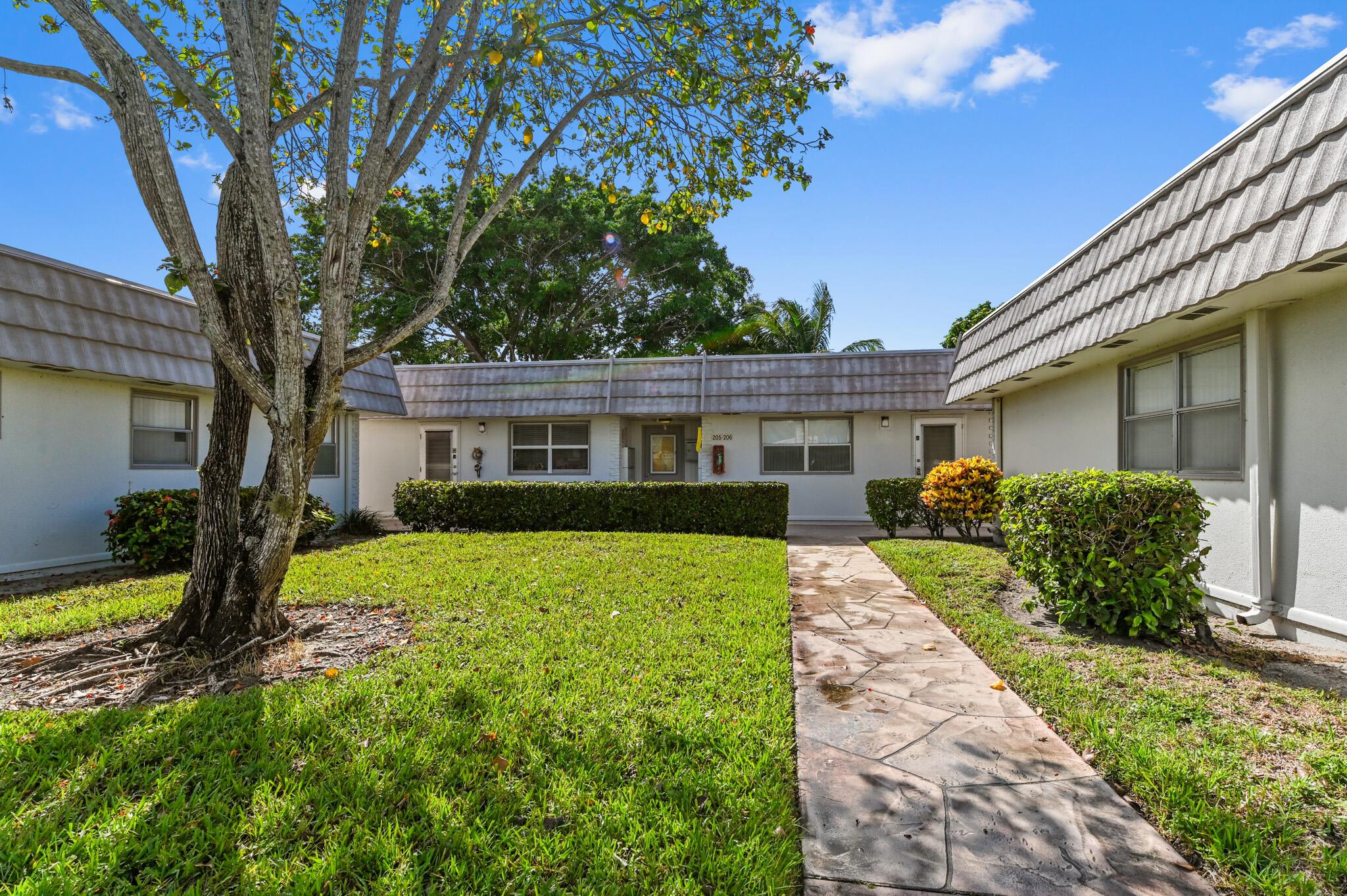 View photos, virtual tours, details... 206 Valencia I