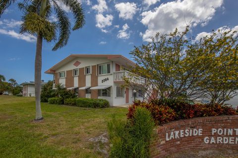 Condominium in Lake Worth Beach FL 2286 Lake Osborne Drive Dr.jpg