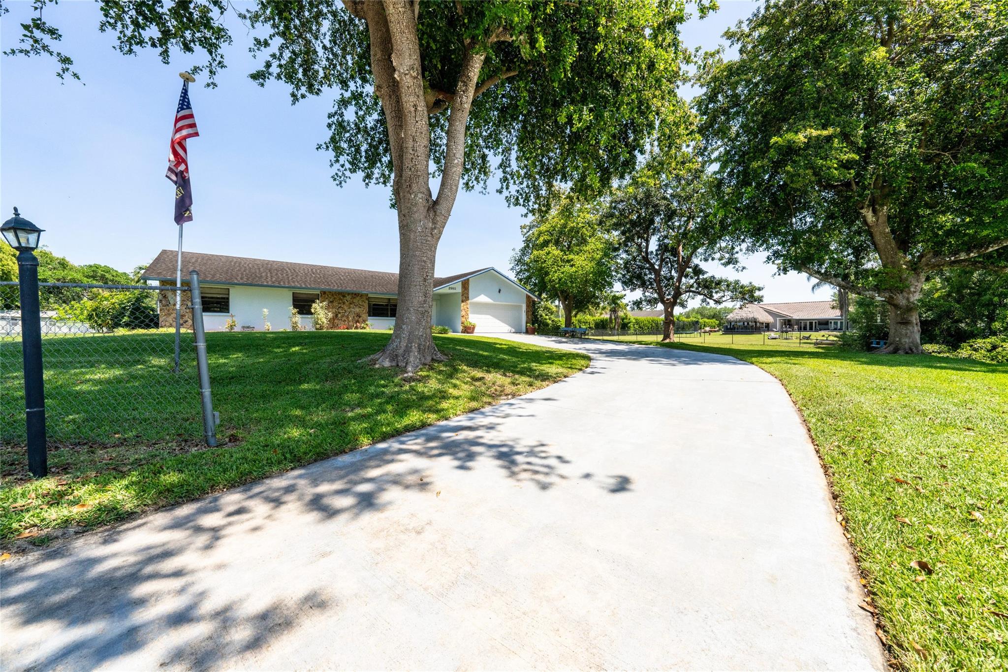 D & M ACRES/FLA FRUITLANDS - Residential