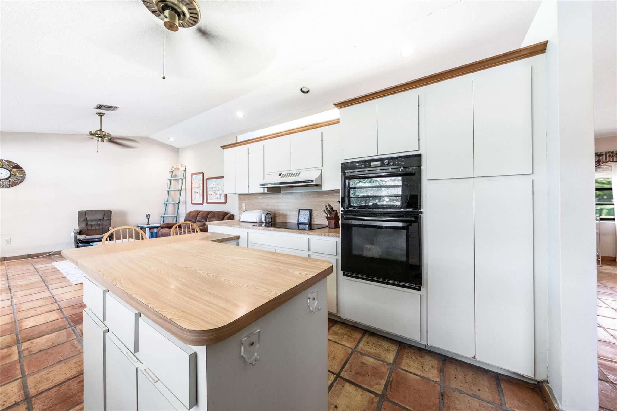 D & M ACRES/FLA FRUITLANDS - Residential