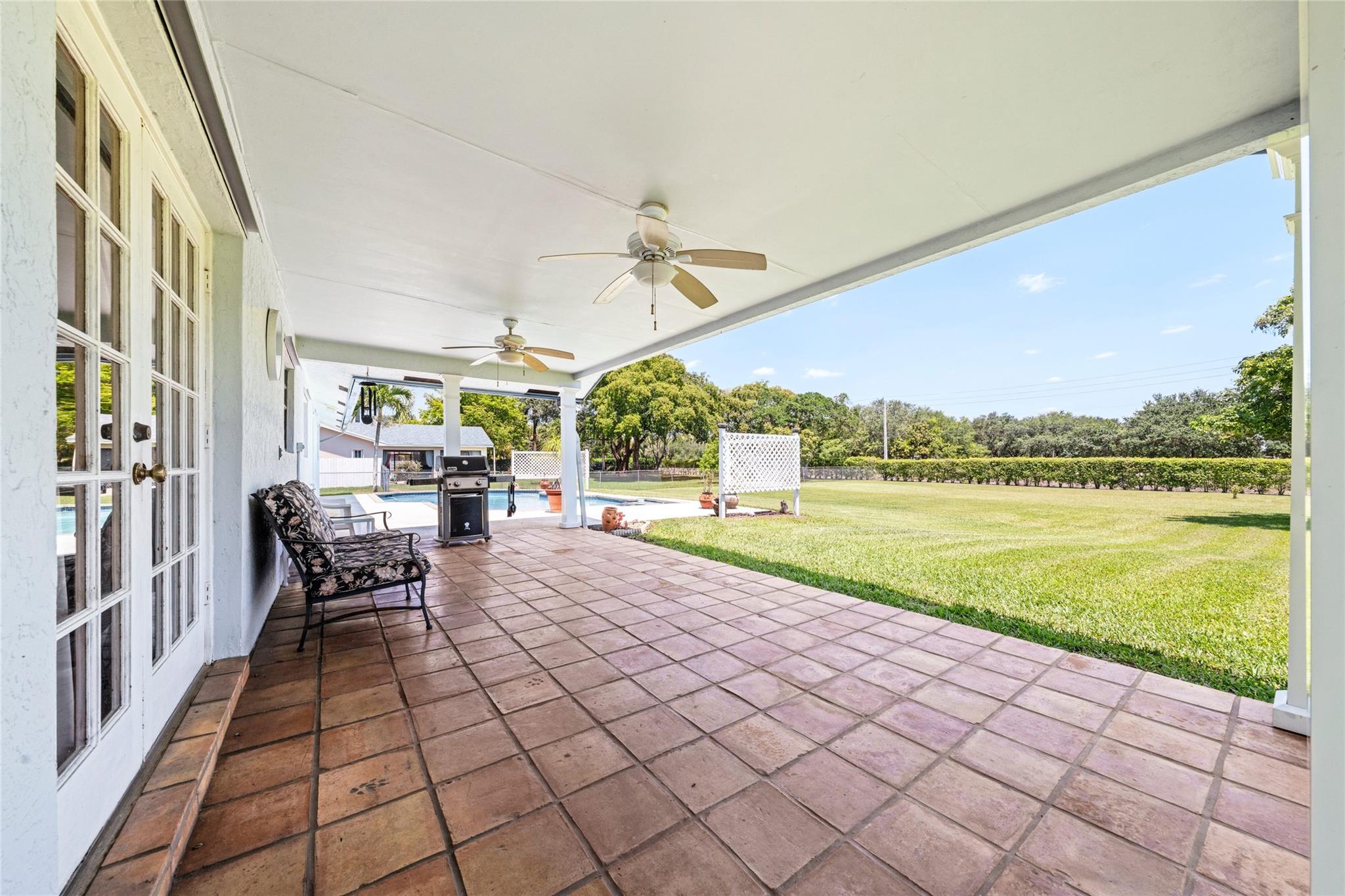 D & M ACRES/FLA FRUITLANDS - Residential