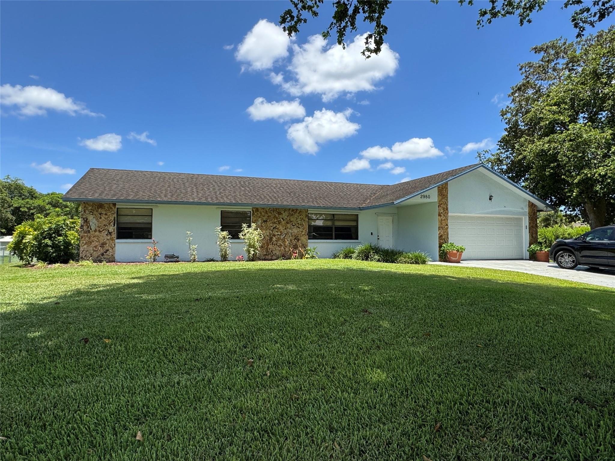 D & M ACRES/FLA FRUITLANDS - Residential
