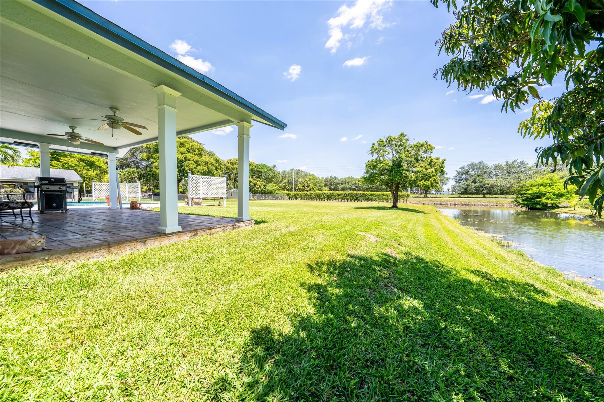 D & M ACRES/FLA FRUITLANDS - Residential