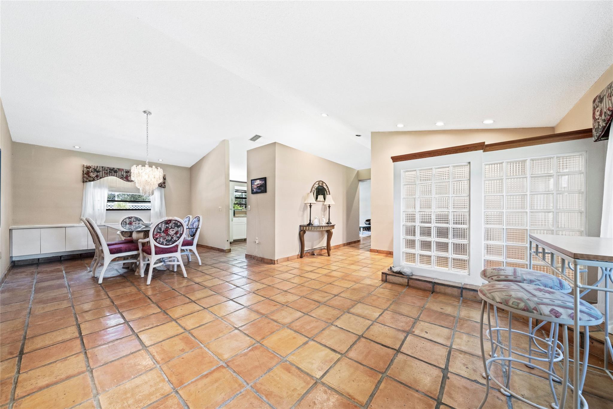 D & M ACRES/FLA FRUITLANDS - Residential