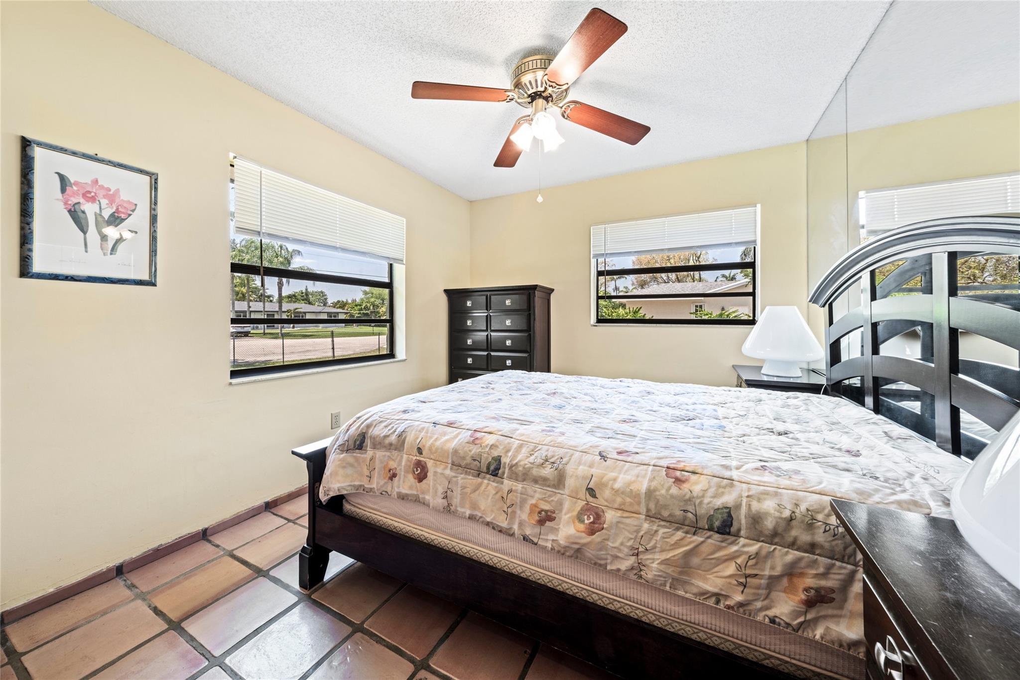 D & M ACRES/FLA FRUITLANDS - Residential
