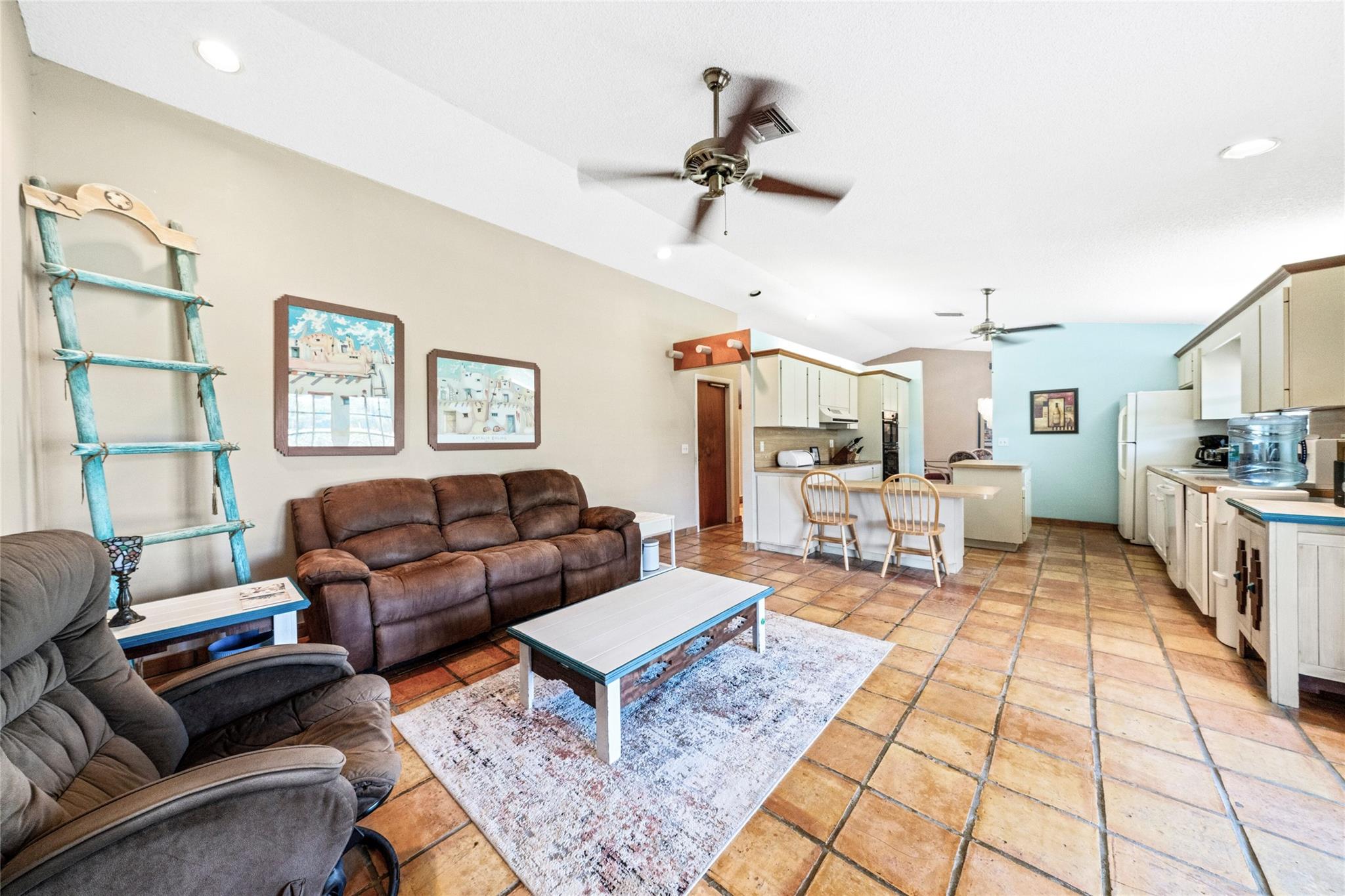 D & M ACRES/FLA FRUITLANDS - Residential