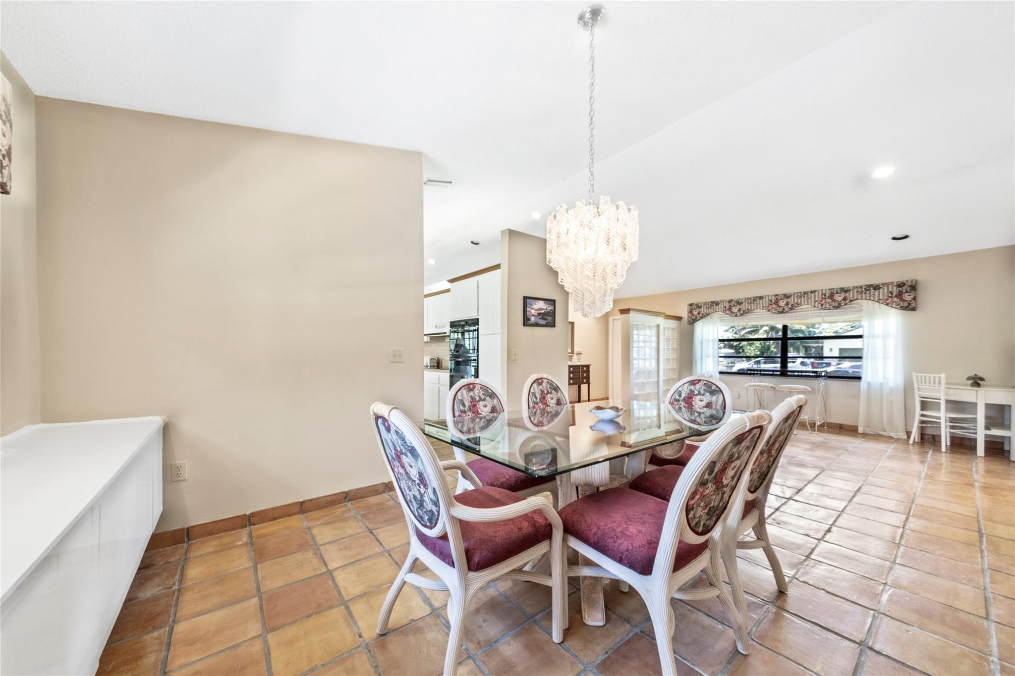 D & M ACRES/FLA FRUITLANDS - Residential