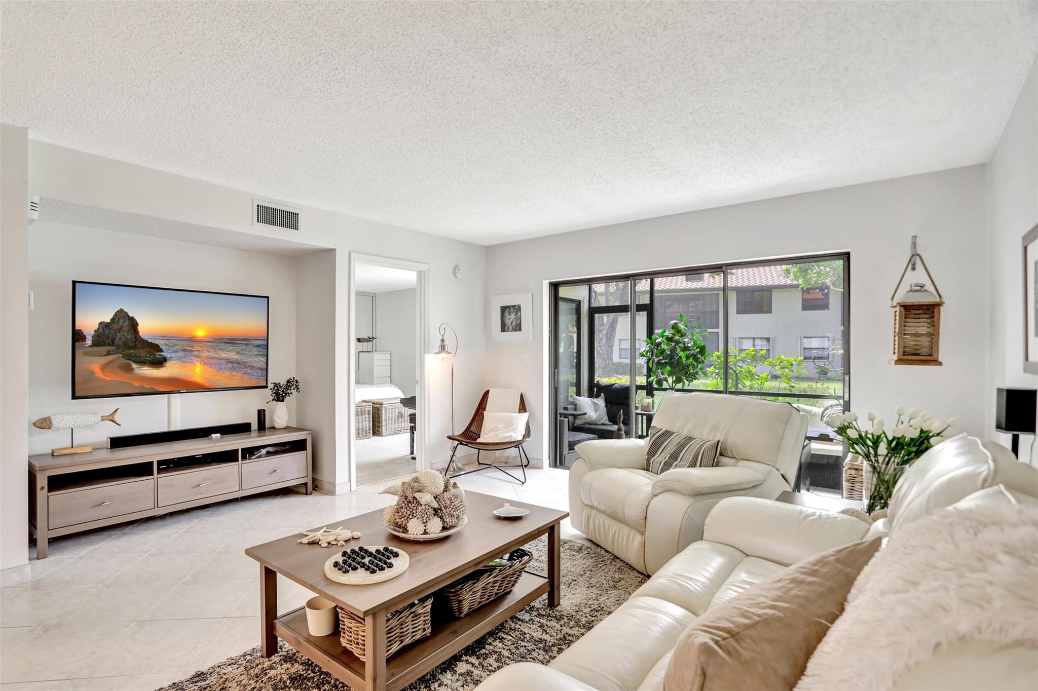 INDEPEDENCE BAY - Residential