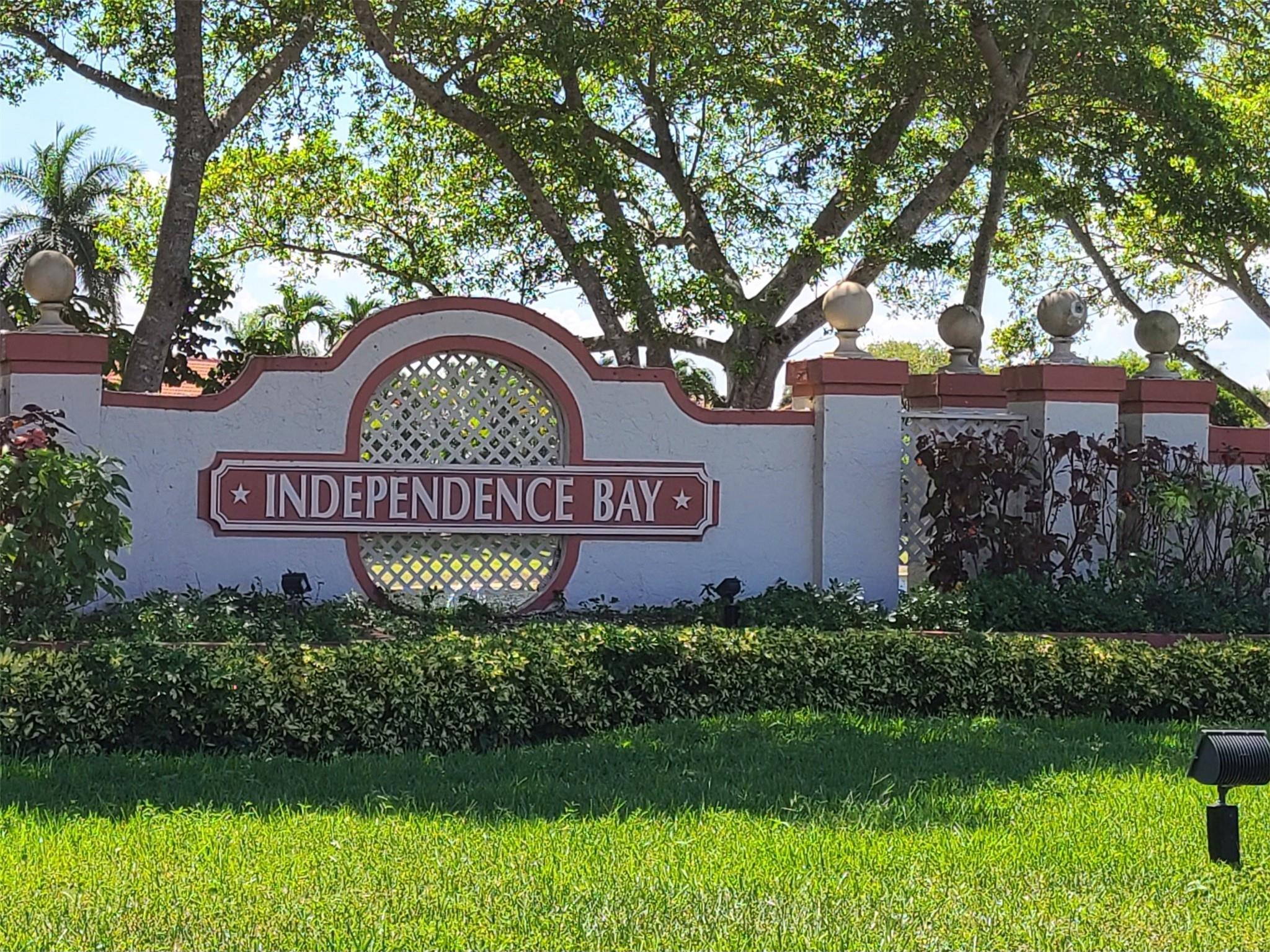INDEPEDENCE BAY - Residential