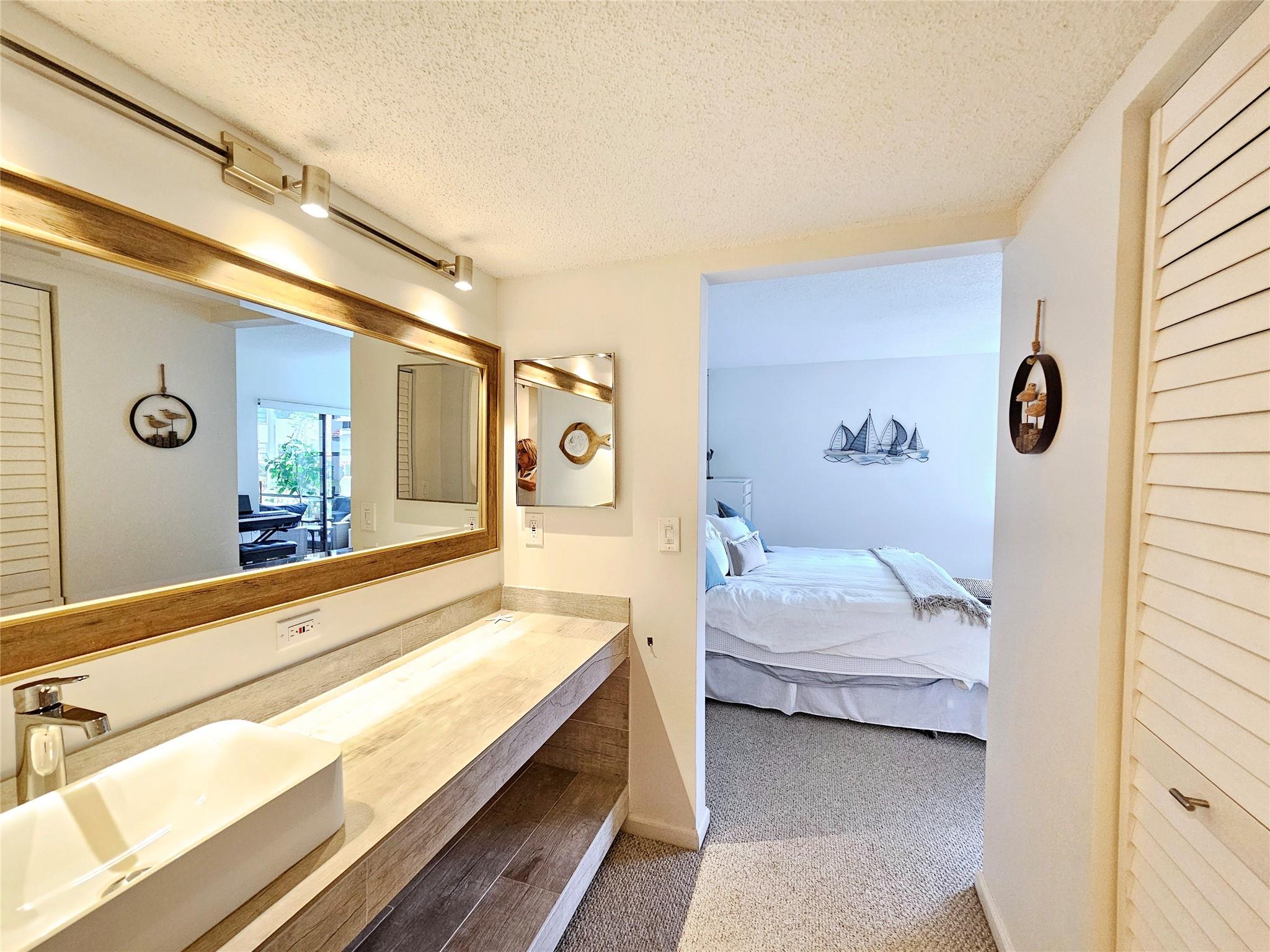 INDEPEDENCE BAY - Residential