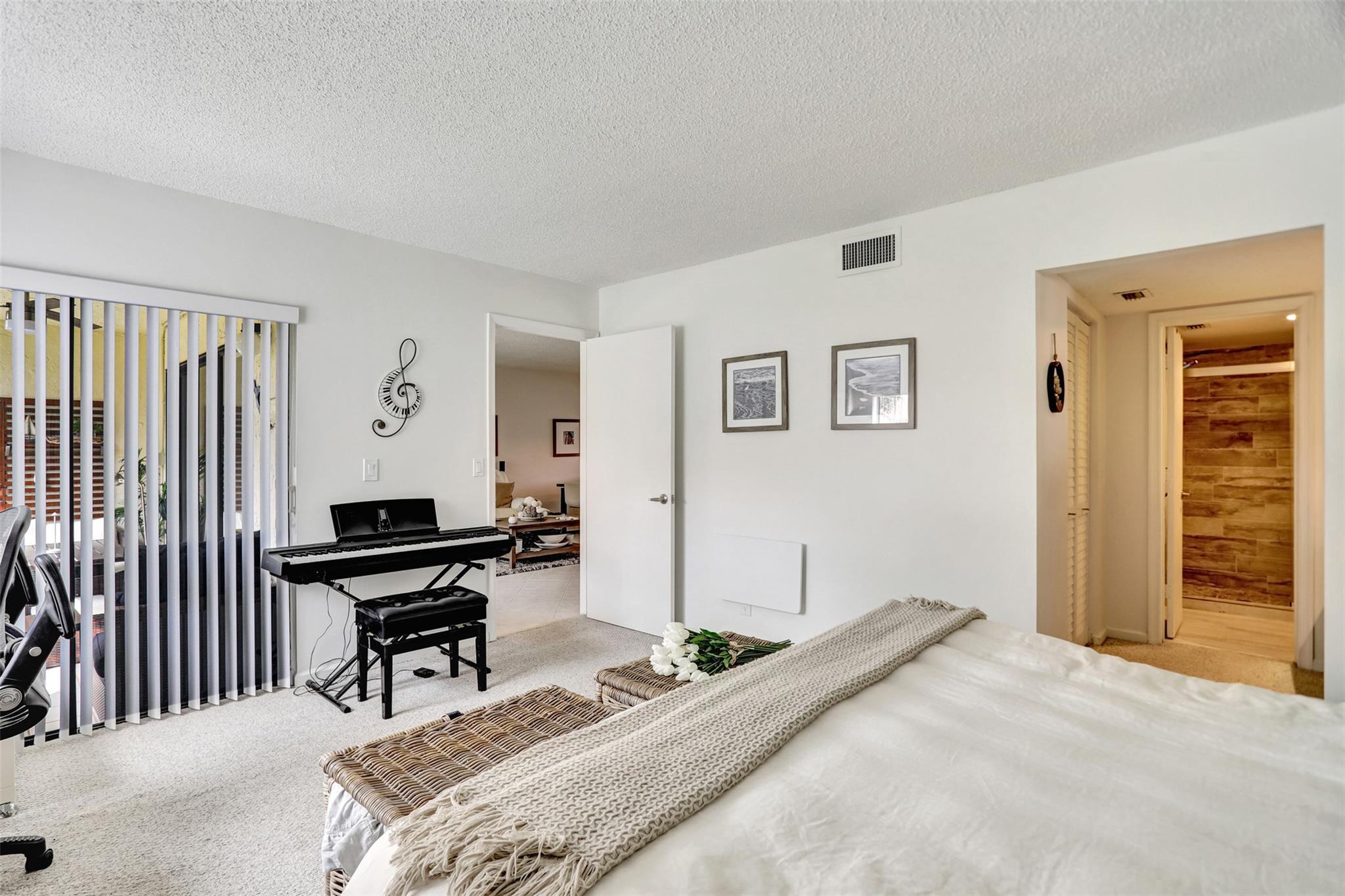 INDEPEDENCE BAY - Residential