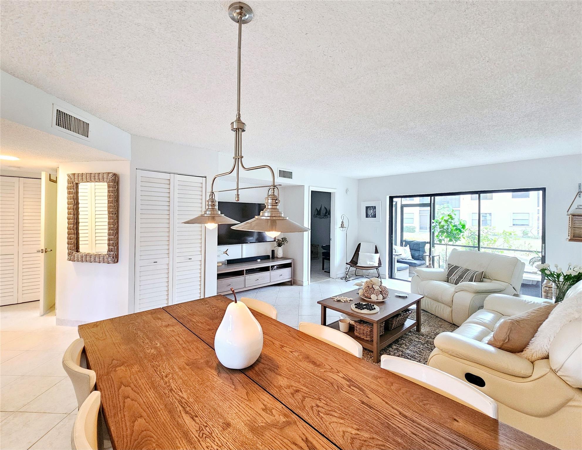 INDEPEDENCE BAY - Residential