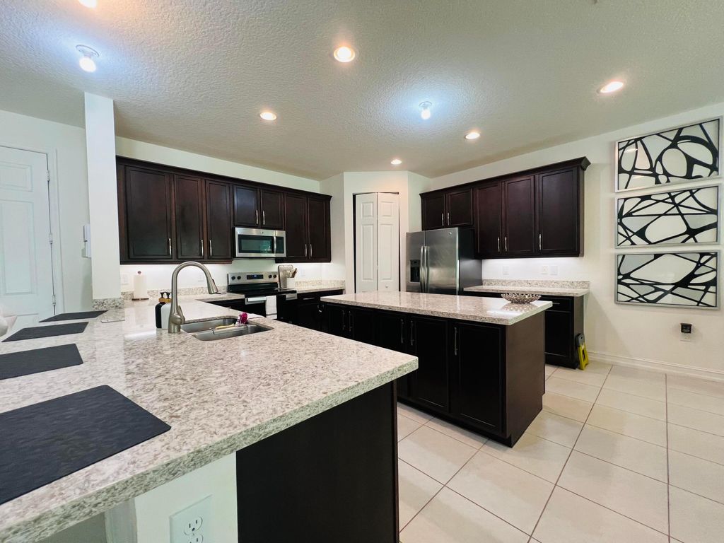 Photo of 14085 Paverstone Terrace, Delray Beach, FL 33446 (MLS # B26018578)