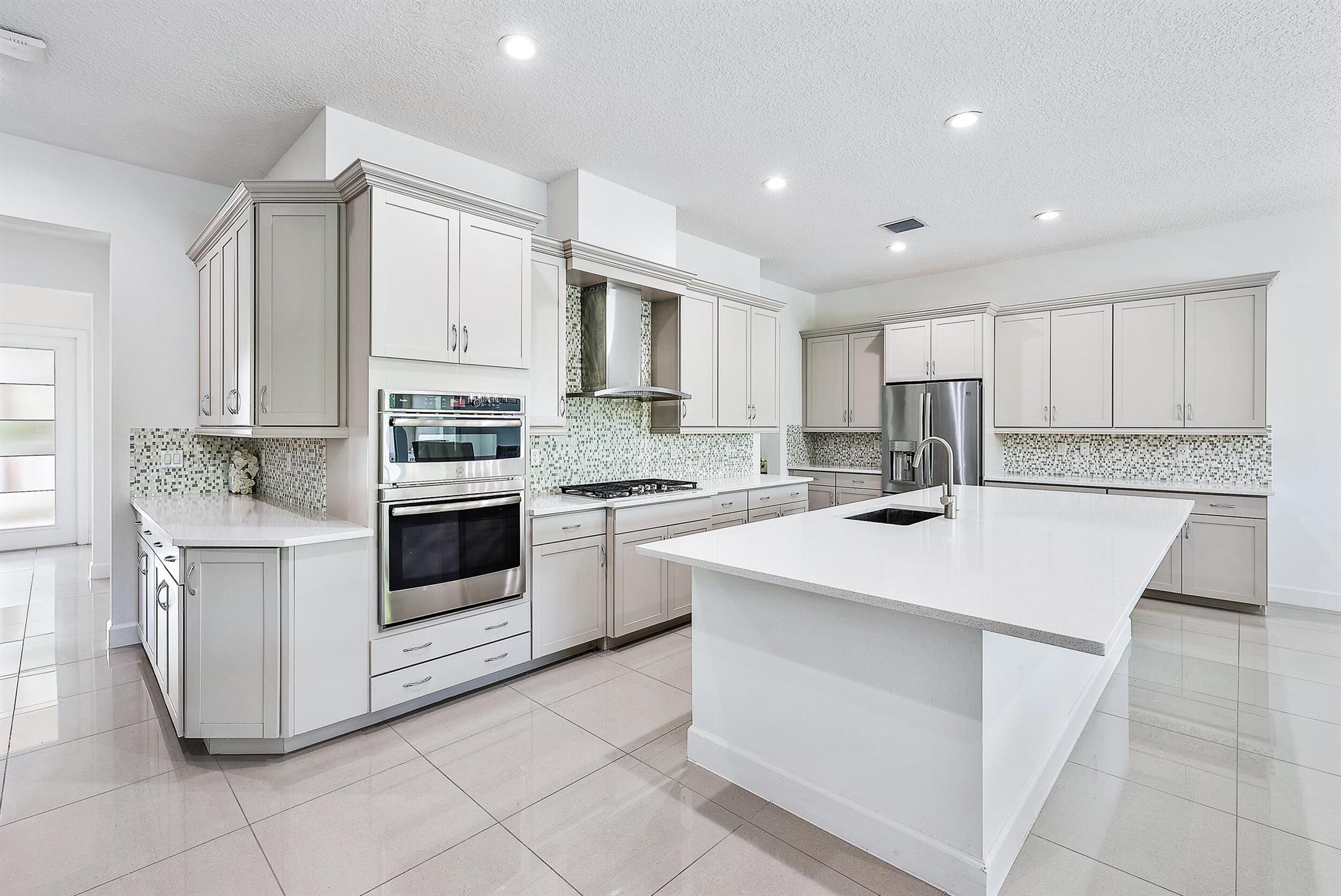 ANDALUCIA PUD PLAT - Residential Lease