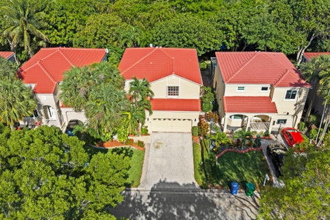 Photo of 483 NW 87th Terrace, Coral Springs, FL 33071 (MLS # B26030733)