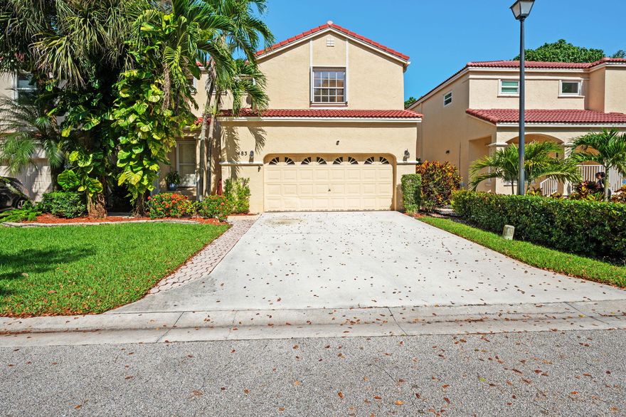 Serene lake views from this beautiful home located in Governor's Walk. Featuring 3 bedrooms, 2.50 baths, 2 car garage and completely fenced in yard. Kitchen updates include custom wood cabinetry with granite counters & stainless steel appliances. Large breakfast bar/counter spacious family room off kitchen. Separate formal living & dining room combination. Tiled flooring downstairs and wood laminate upstairs. ROOF 2021, AC 2022 & ACCORDION SHUTTERS ON ALL WINDOWS. Close to everything minutes to shopping, schools & major roads. Best of all LOW HOA $140.00 per month includes community pool, painting exterior every 5 years, sprinklers & common areas.