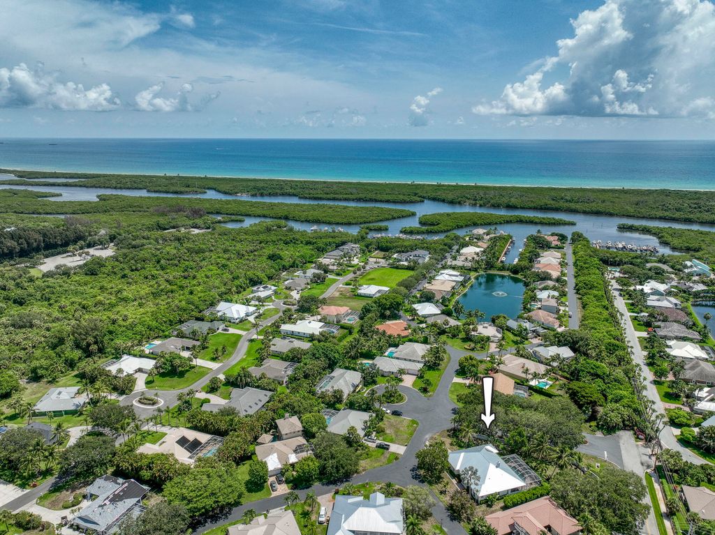 Photo of 8196 SE Governors Way, Hobe Sound, FL 33455 (MLS # R11008707)