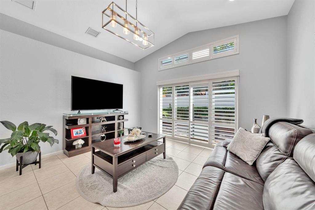 NAUTICA ISLES 3 - Residential