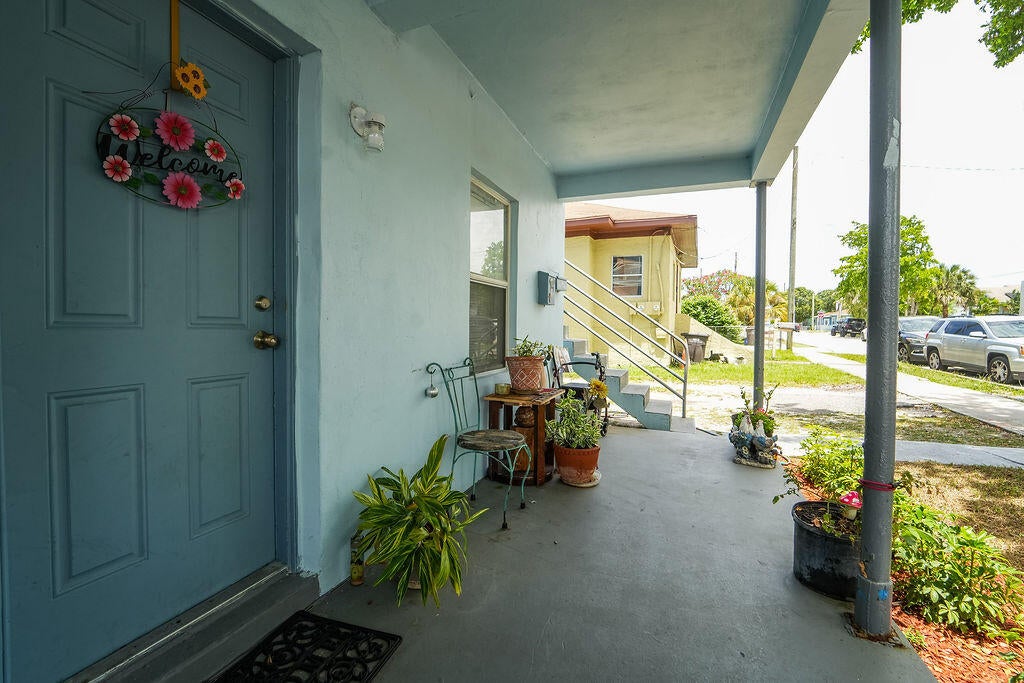 Photo of 1021 14th Street, West Palm Beach, FL 33401 (MLS # B26037661)