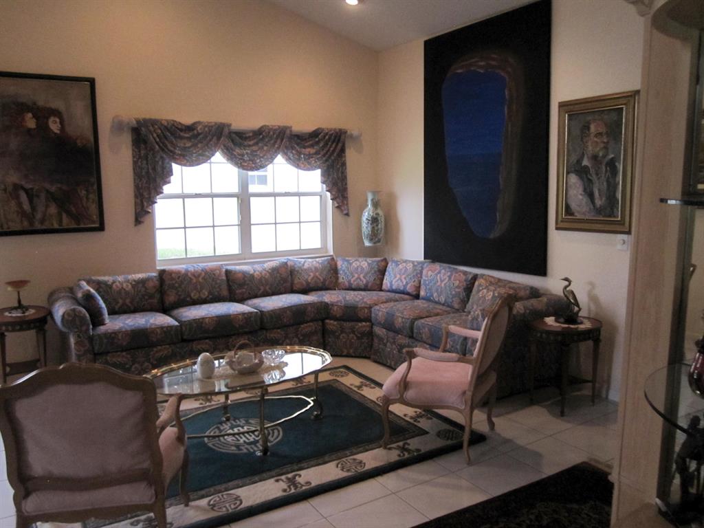 EMERALD POINTE - Residential Lease