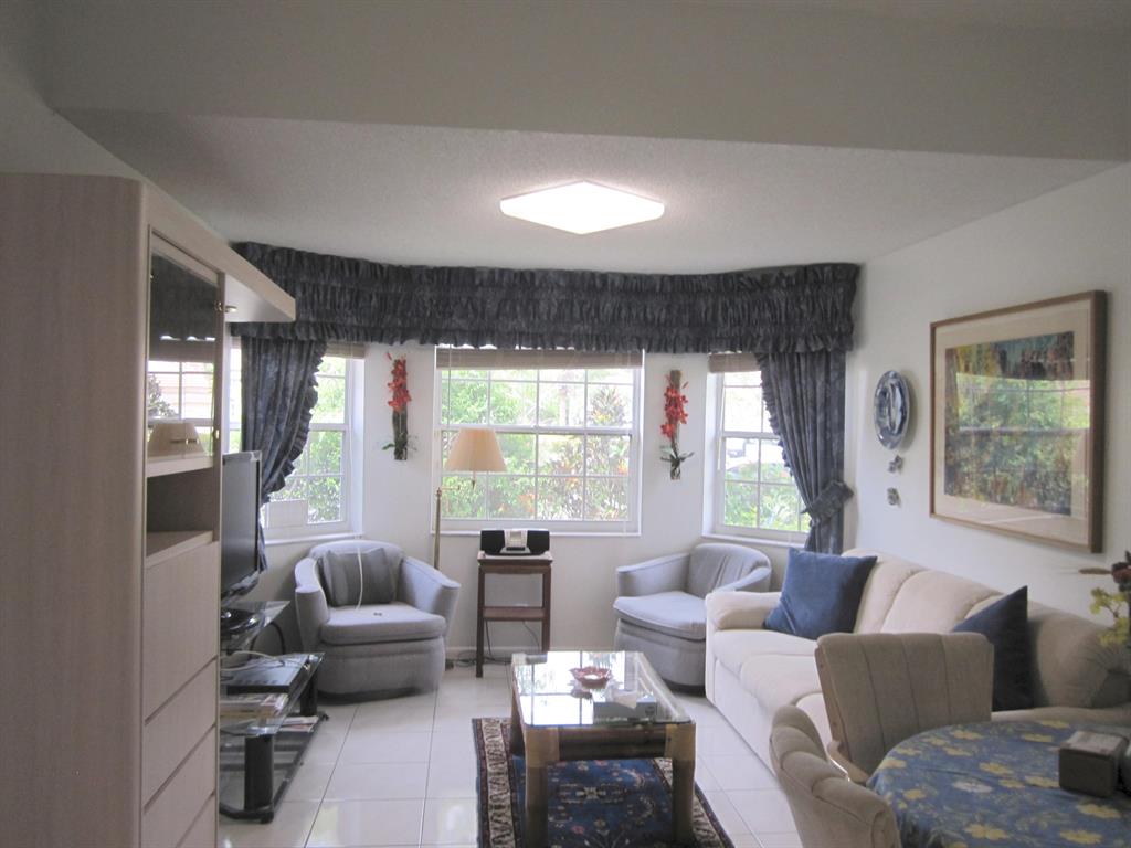 EMERALD POINTE - Residential Lease