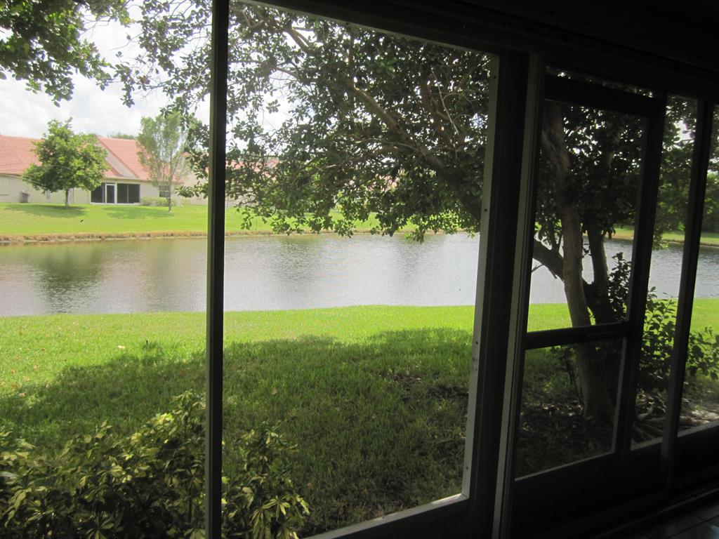 EMERALD POINTE - Residential Lease