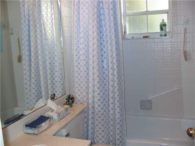 EMERALD POINTE - Residential Lease