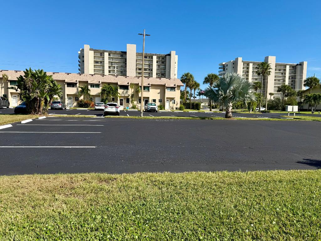 OCEAN HARBOUR VILLAS CONDOMINIUM - Residential