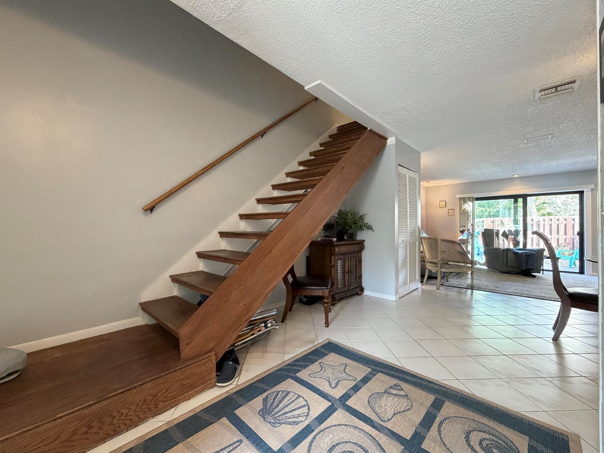 OCEAN HARBOUR VILLAS COND - Residential