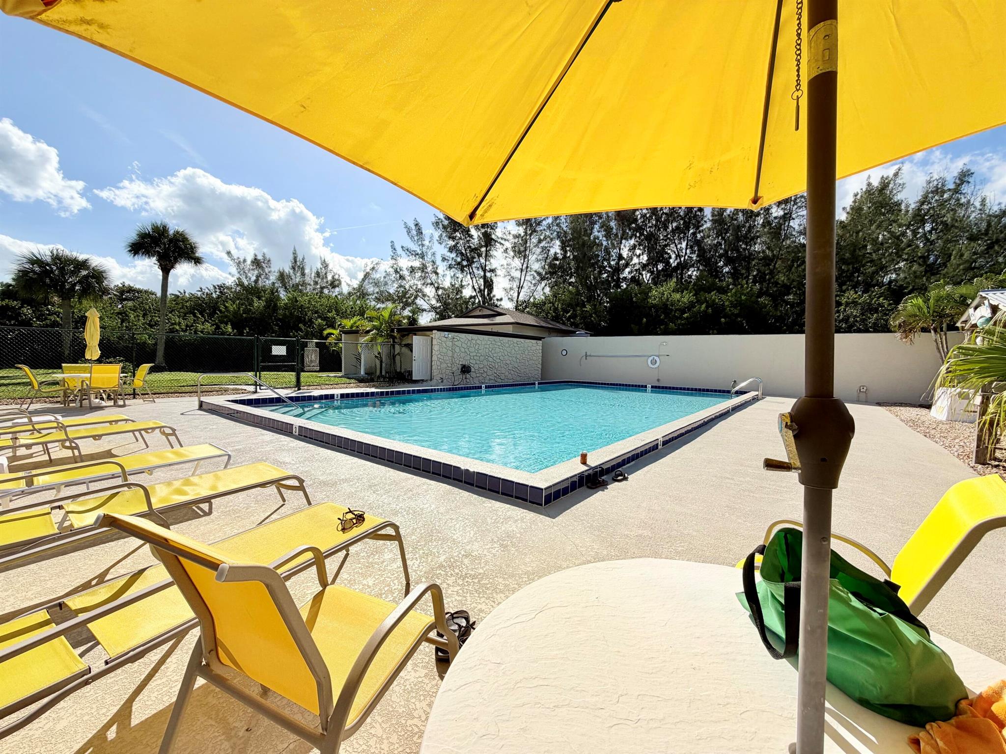 OCEAN HARBOUR VILLAS COND - Residential