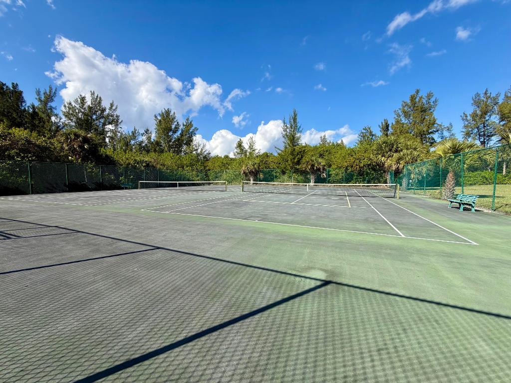 OCEAN HARBOUR VILLAS CONDOMINIUM - Residential