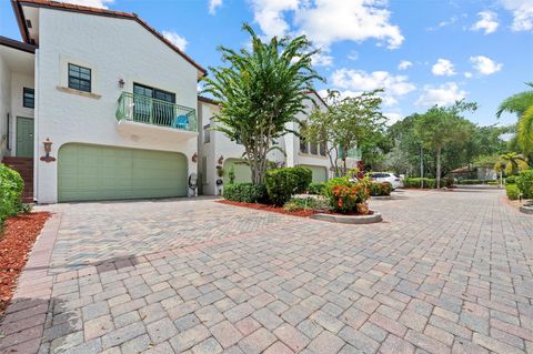 2924 Hidden Harbour Ct Fort Lauderdale FL 33312