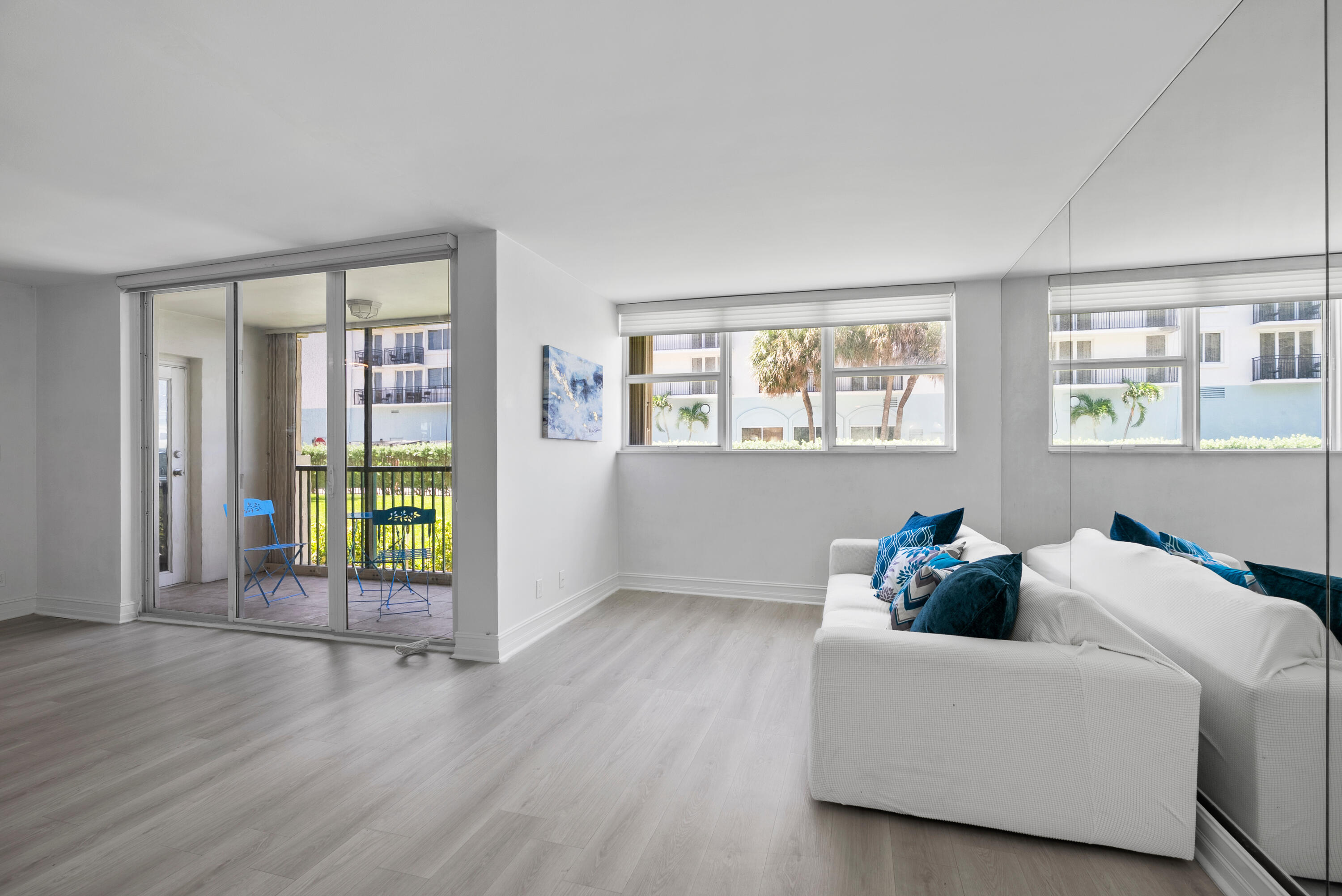 PORT DE MER CONDO - Residential