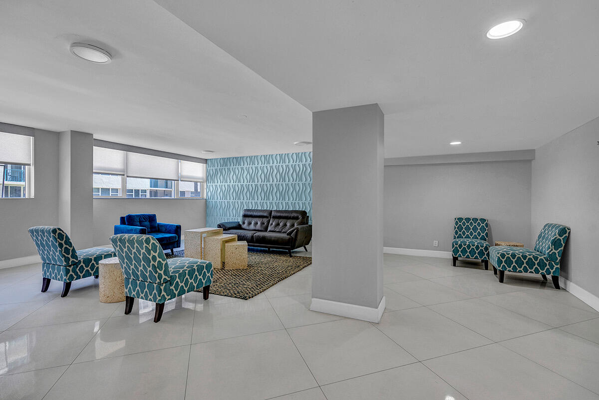 PORT DE MER CONDO - Residential