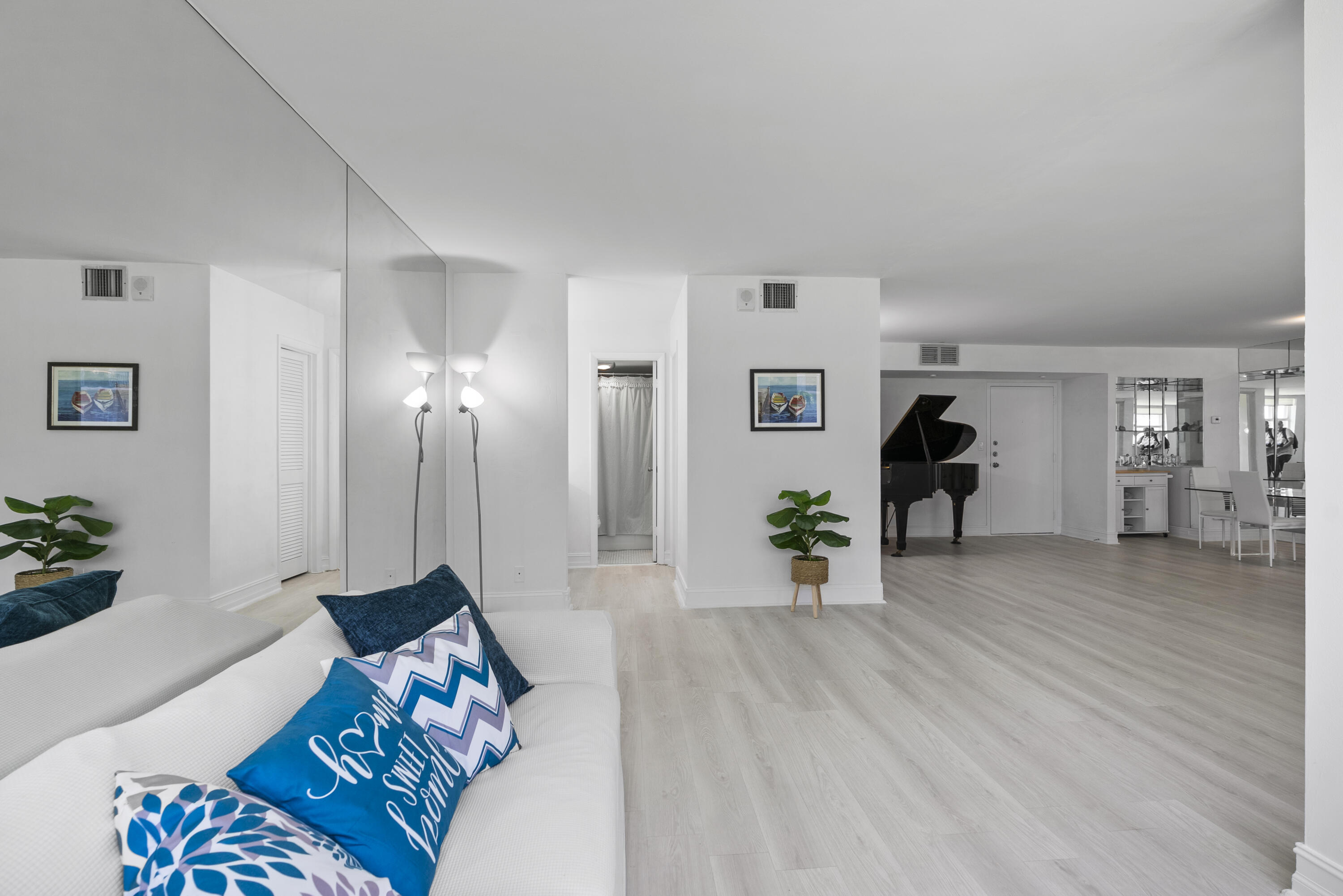 PORT DE MER CONDO - Residential