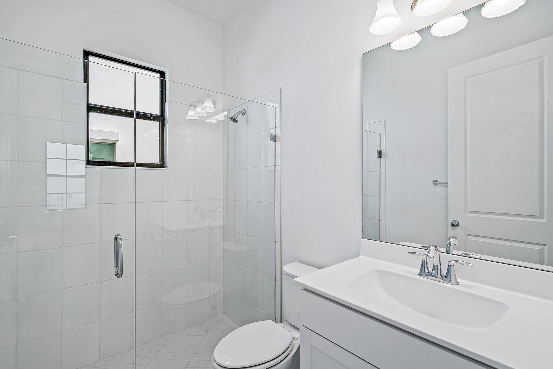 ALTON - Residential Lease