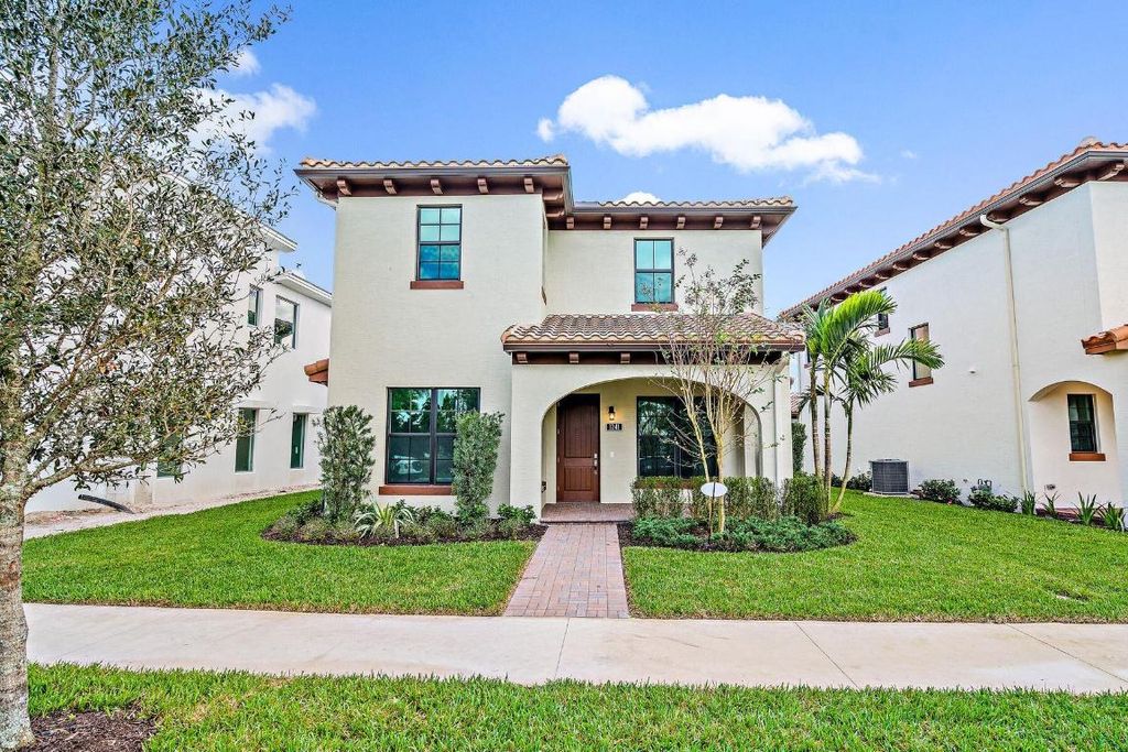 Photo of 1241 Faulkner Terrace, Palm Beach Gardens, FL 33418 (MLS # R10945148)