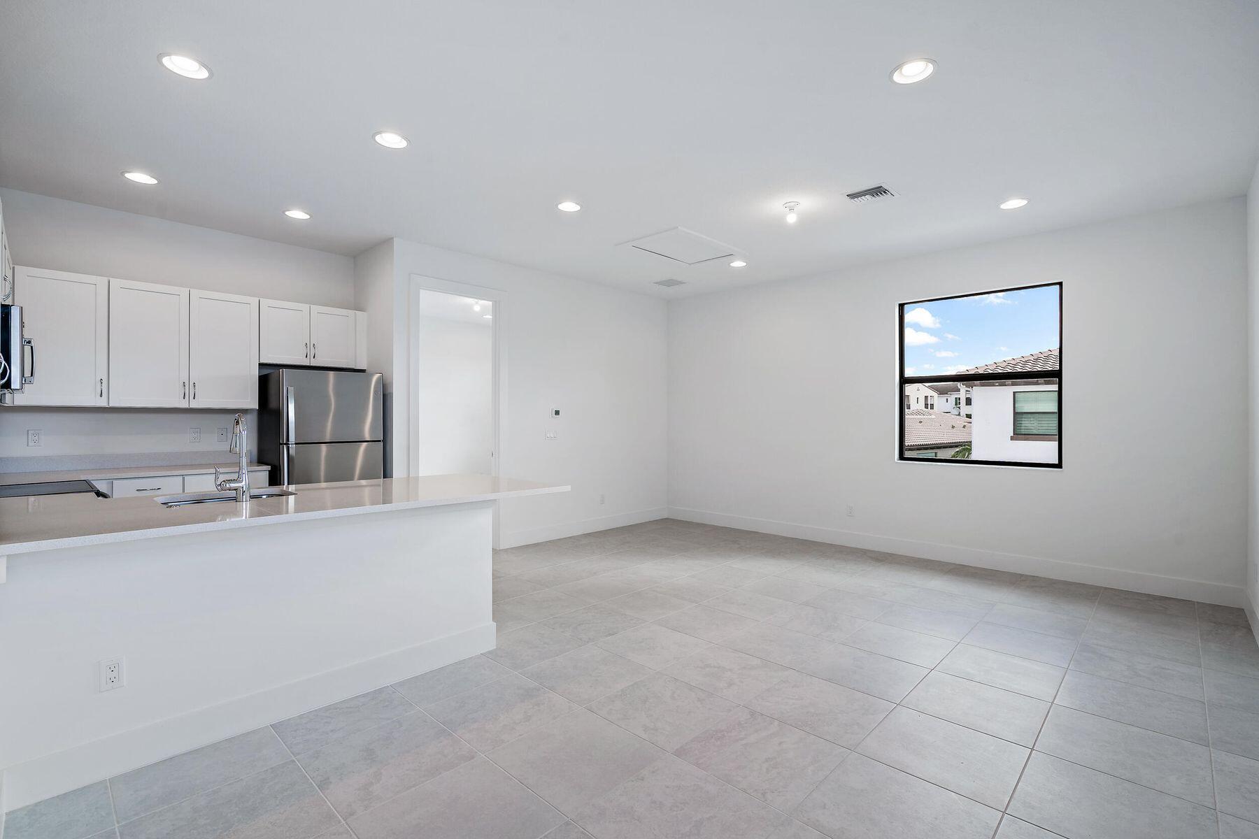 ALTON - Residential Lease