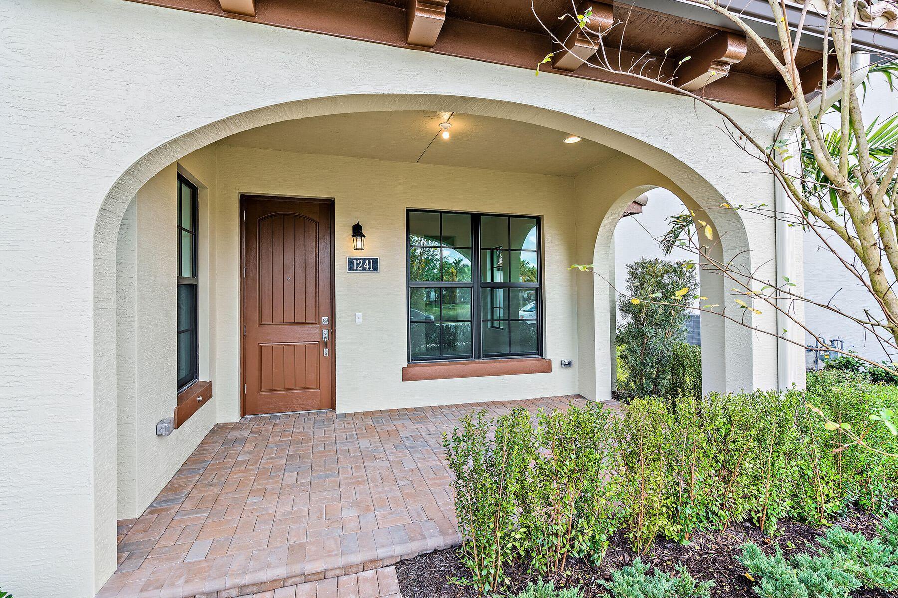 ALTON - Residential Lease