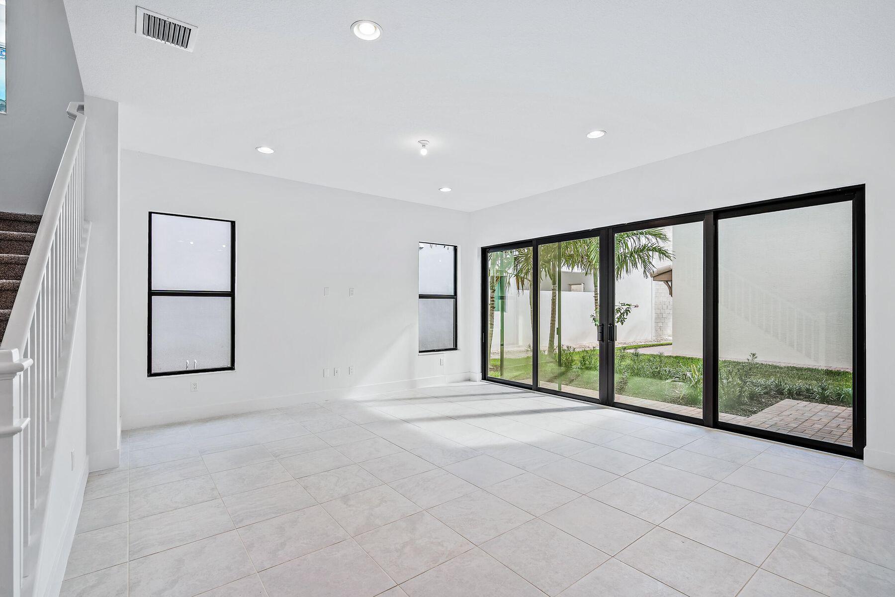 ALTON - Residential Lease