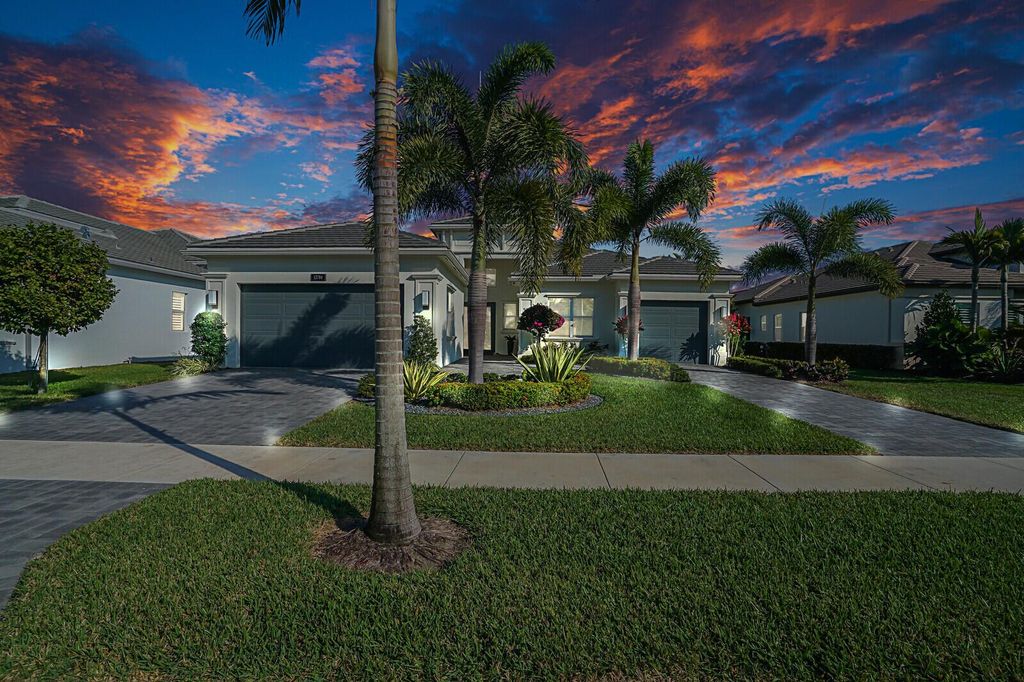 Photo of 12784 Veneto Springs Drive, Boynton Beach, FL 33473 (MLS # R11052482)