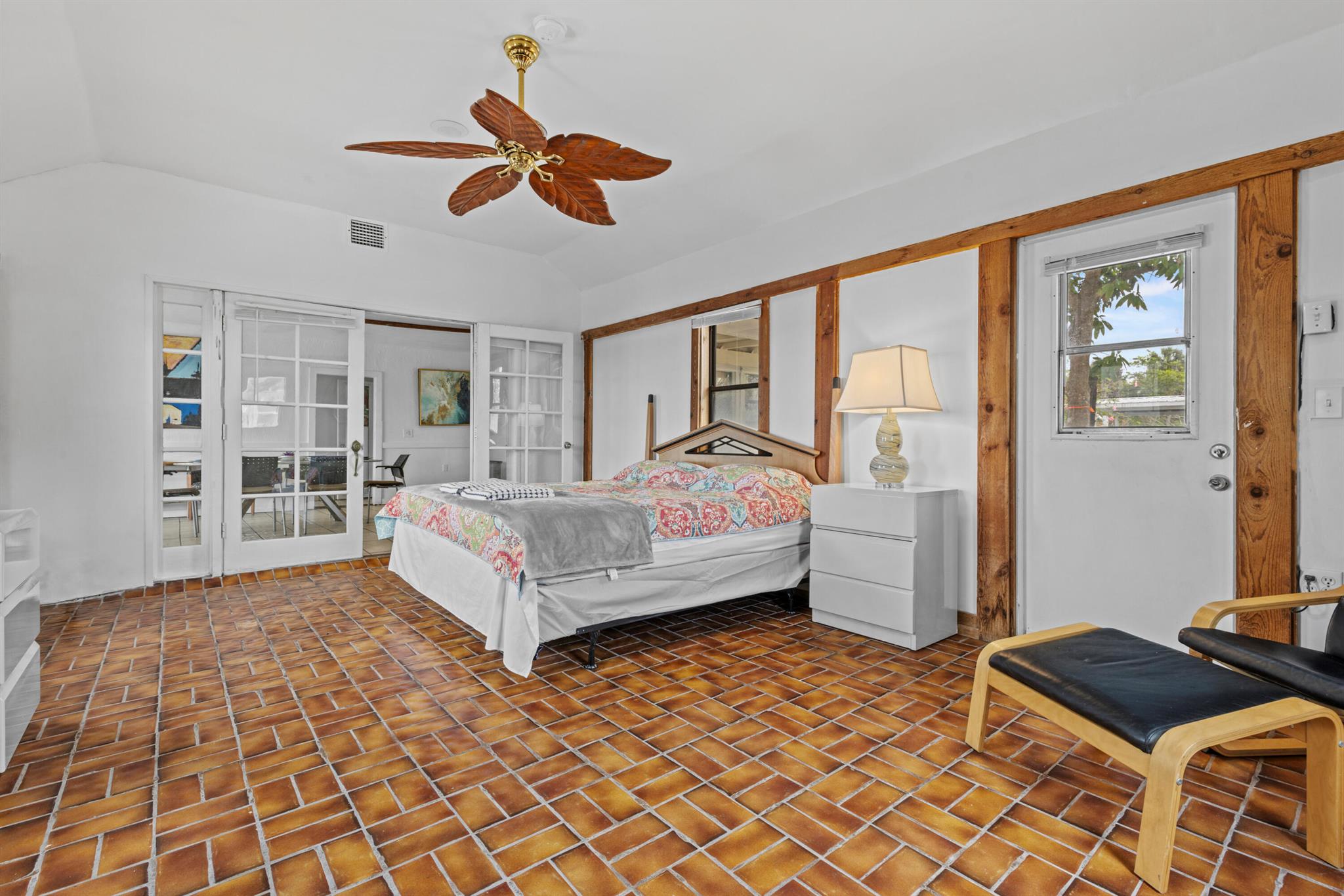 METES AND BOUNDS - Residential Income