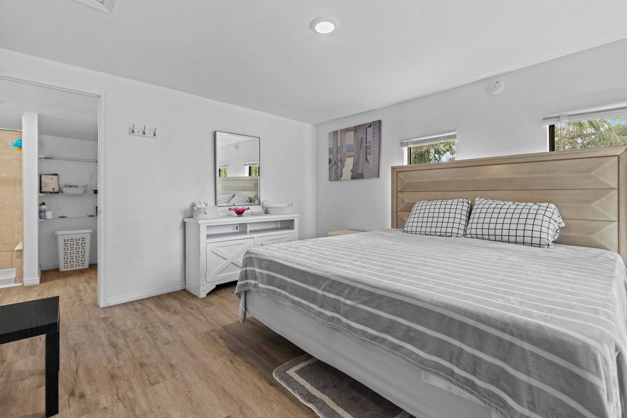 METES AND BOUNDS - Residential Income