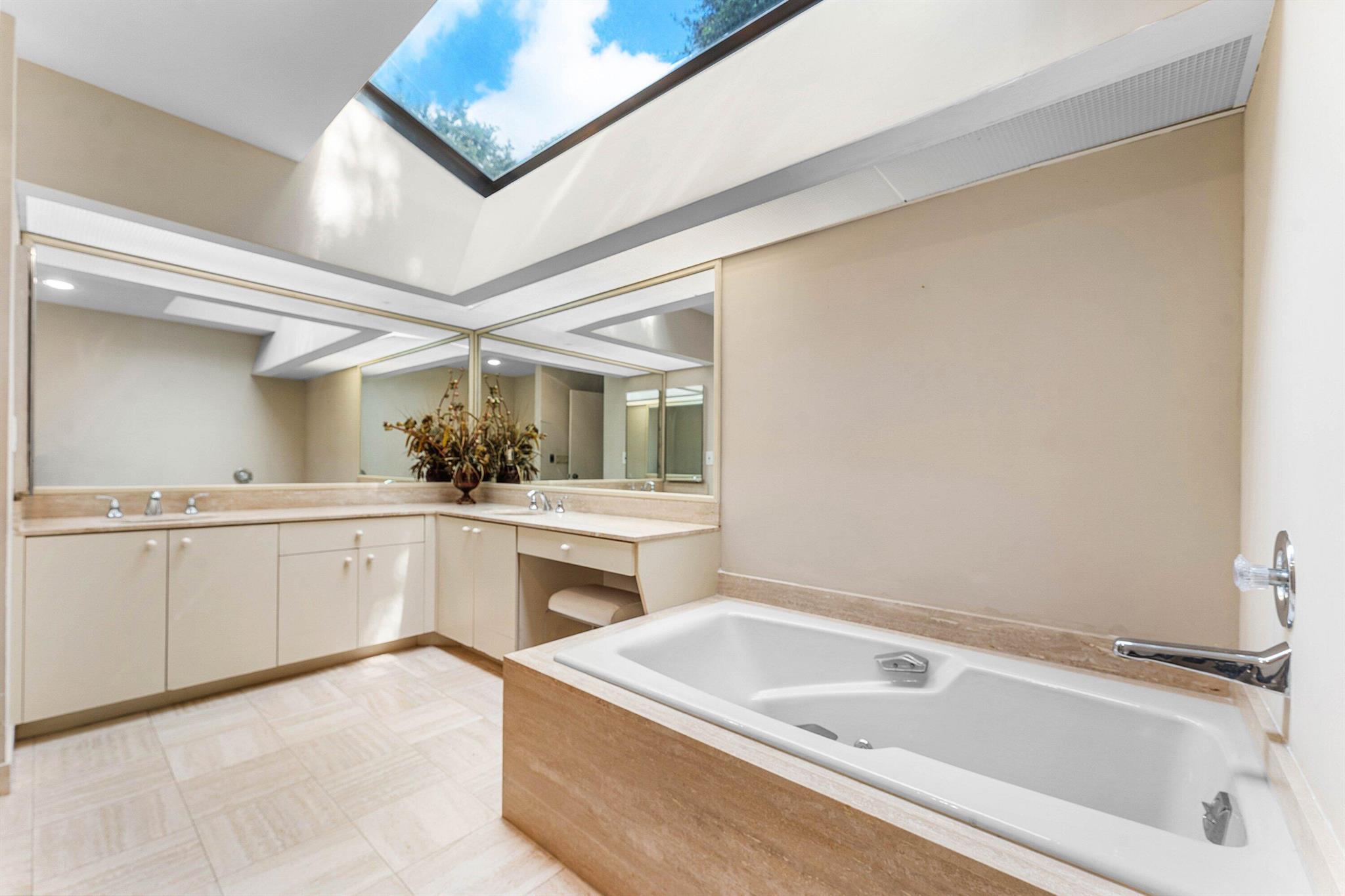 HAMPSHIRE AT HUNTERS RUN - Residential