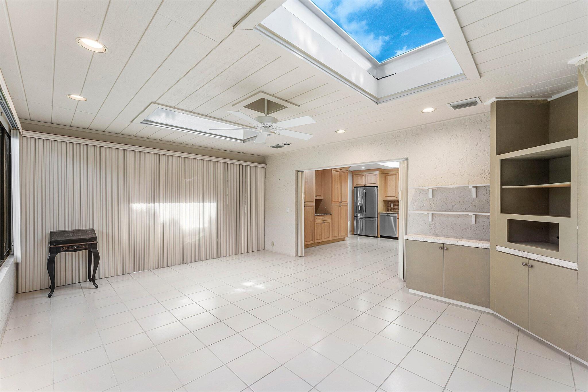 HAMPSHIRE AT HUNTERS RUN - Residential