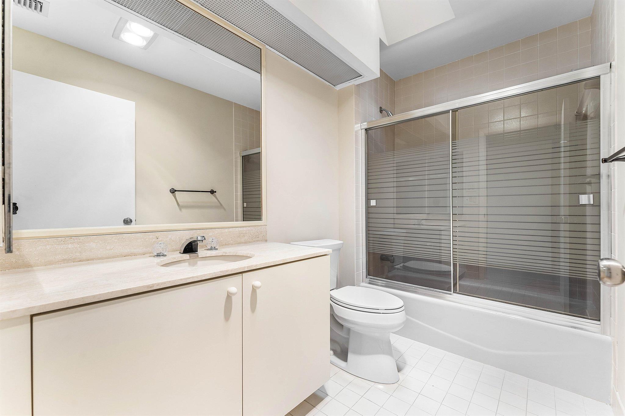 HAMPSHIRE AT HUNTERS RUN - Residential